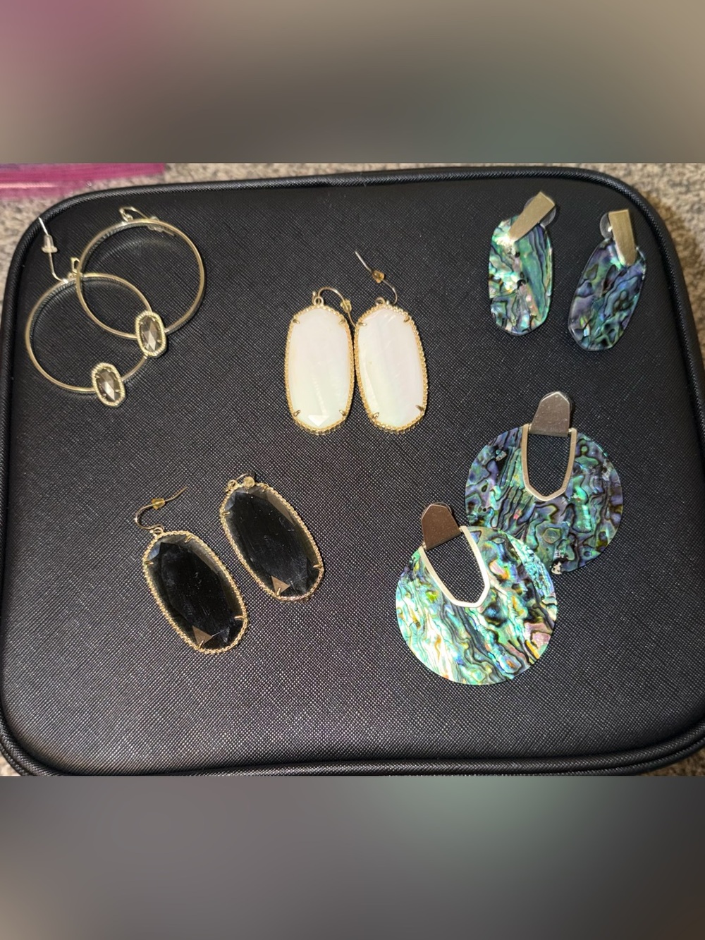 (5)Kendra Scott earring bundle. EUC